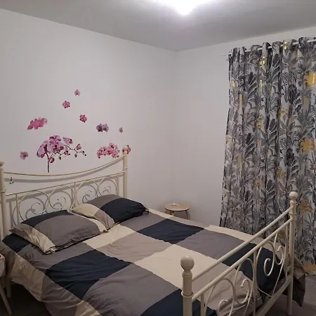 Maison 6 Pers Avec Piscine *