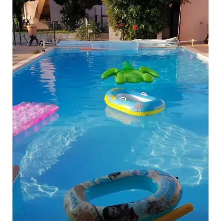 Maison 6 Pers Avec Piscine Mignataja
